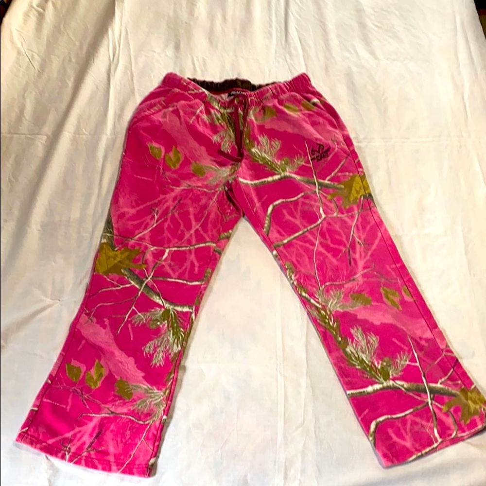 Realtree pink camo sweatpants